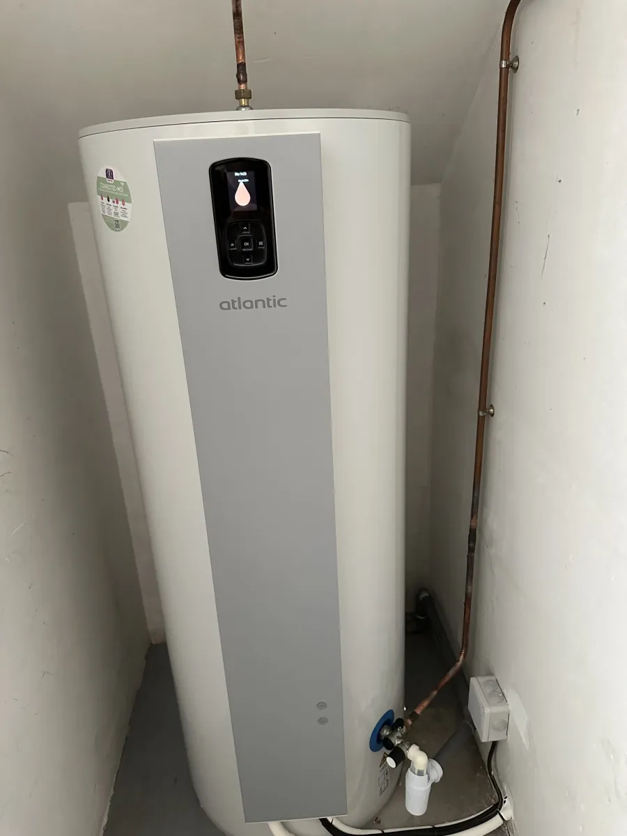 Chauffe-eau thermodynamique installé par Pituello