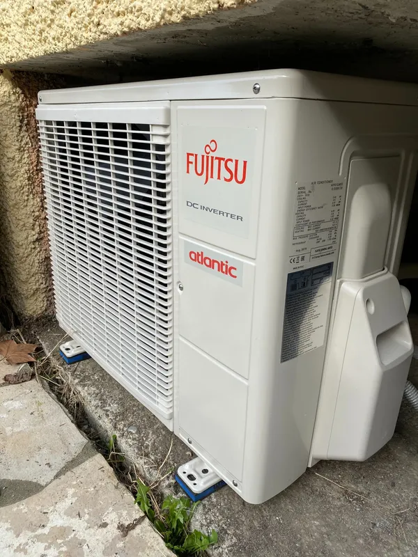 Dépannage de climatisation par l'équipe Pituello